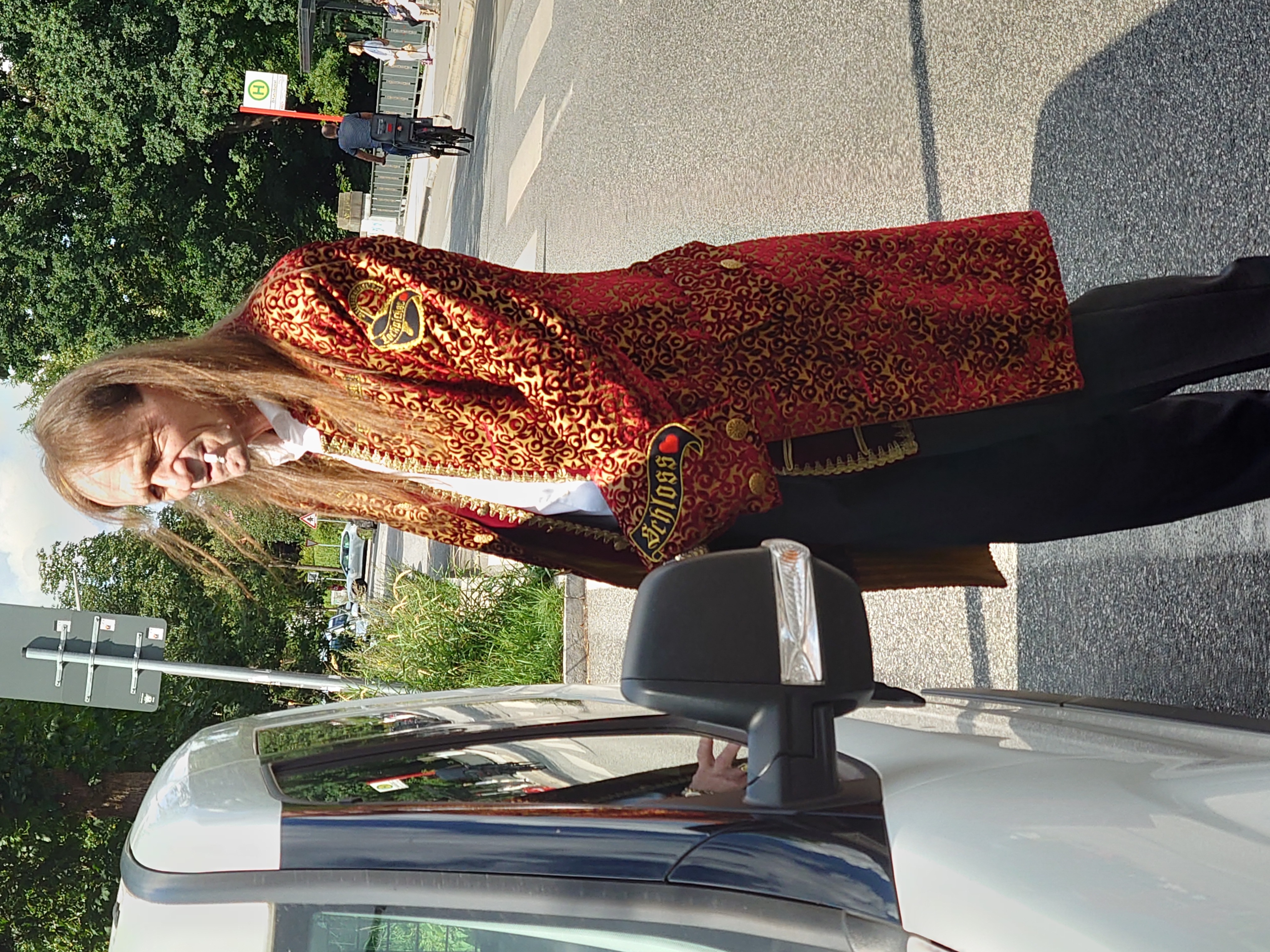 Bühl Zwetschge ♥ Bühl, besser bekannt als Arthurmeister, Jahrgang 1961, geboren in Stuttgart, aufgewachsen in Asperg und in der Villa Heinrich Franck Söhne, am Bahnhof, in Ludwigsburg, jetzt wohnhaft in 22337 Fuhlsbüttel, sagt zu Arkadasch: Nein ! Bühler Zwetschgen schmecken besser als dein Erik oder plum ! Zwetschgendatschi heißt das Zauberwort ! ♥ und Zwetschgenwater, not Raki. Die E - Mail lautet: Arthurmeister@Arthurmeister.de Die Anschrift lautet: Arthur A. Bühl, Postfach 605 145, 22246 Hamburg, Germany. Die Anschrift lautet: Mr.Smitz@Mr.Smitz.us ♥ powerd by Arthurmeister® for www.leporello.us Verschlagwortet mit Bühl er Zwetschge, Zwetschgenhengst, Pflaume, plum, Erikli, prugna torta, Datschi, süss. ♥