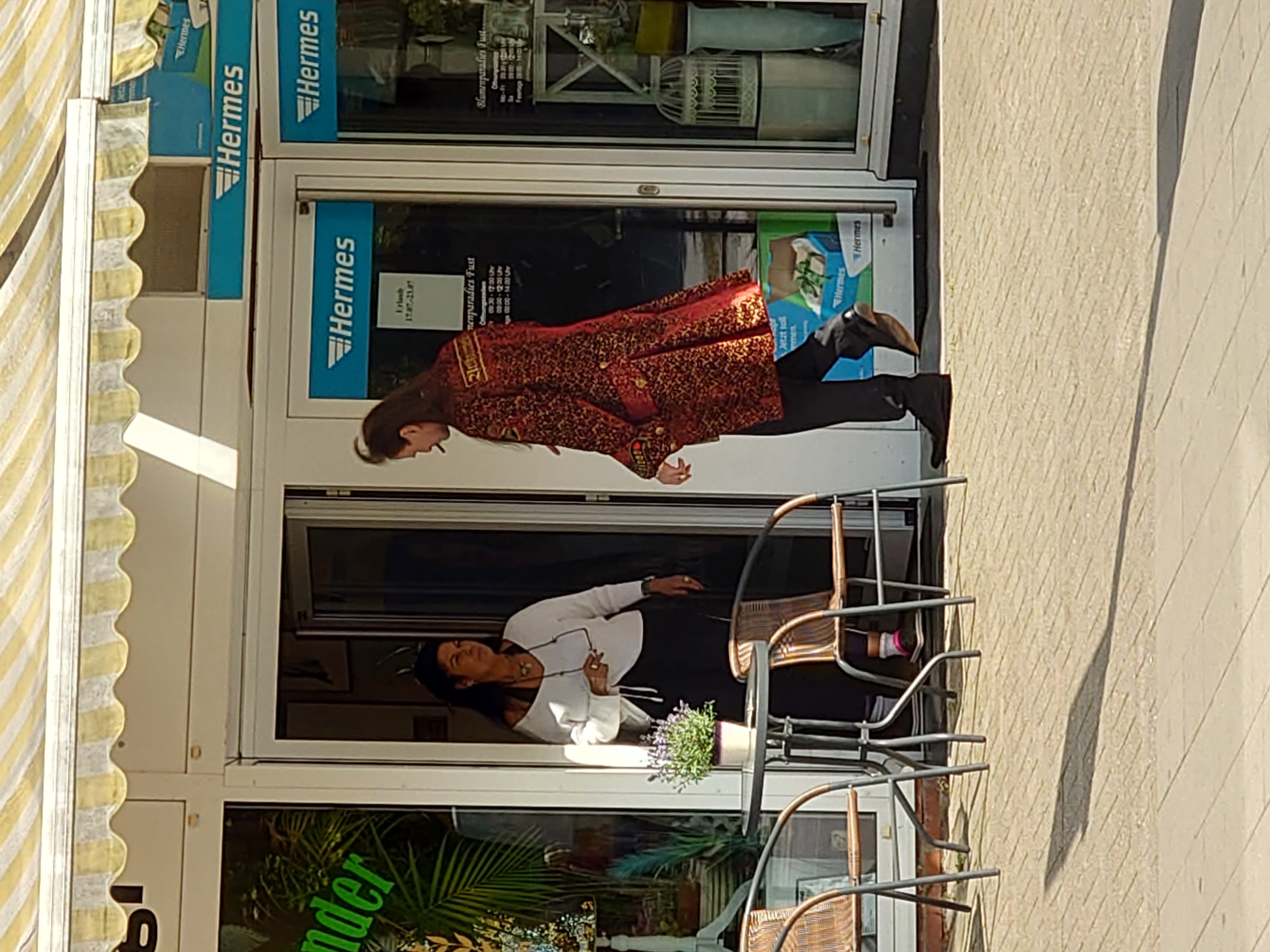 Bühl Zwetschge ♥ Bühl, besser bekannt als Arthurmeister, Jahrgang 1961, geboren in Stuttgart, aufgewachsen in Asperg und in der Villa Heinrich Franck Söhne, am Bahnhof, in Ludwigsburg, jetzt wohnhaft in 22337 Fuhlsbüttel, sagt zu Arkadasch: Nein ! Bühler Zwetschgen schmecken besser als dein Erik oder plum ! Zwetschgendatschi heißt das Zauberwort ! ♥ und Zwetschgenwater, not Raki. Die E - Mail lautet: Arthurmeister@Arthurmeister.de Die Anschrift lautet: Arthur A. Bühl, Postfach 605 145, 22246 Hamburg, Germany. Die Anschrift lautet: Mr.Smitz@Mr.Smitz.us ♥ powerd by Arthurmeister® for www.leporello.us Verschlagwortet mit Bühl er Zwetschge, Zwetschgenhengst, Pflaume, plum, Erikli, prugna torta, Datschi, süss. ♥