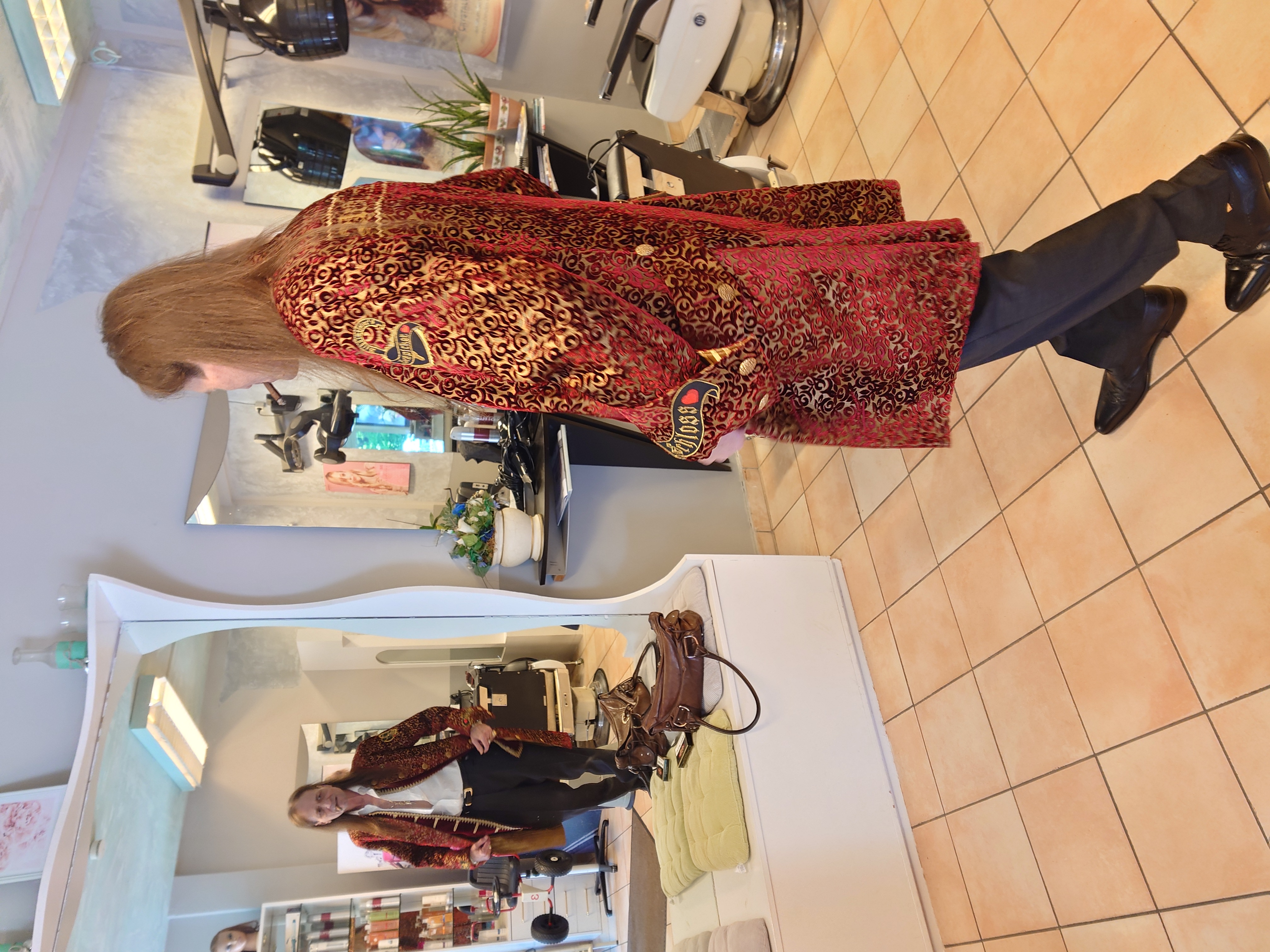 Bühl Zwetschge ♥ Bühl, besser bekannt als Arthurmeister, Jahrgang 1961, geboren in Stuttgart, aufgewachsen in Asperg und in der Villa Heinrich Franck Söhne, am Bahnhof, in Ludwigsburg, jetzt wohnhaft in 22337 Fuhlsbüttel, sagt zu Arkadasch: Nein ! Bühler Zwetschgen schmecken besser als dein Erik oder plum ! Zwetschgendatschi heißt das Zauberwort ! ♥ Die E - Mail lautet: Arthurmeister@Arthurmeister.de Die Anschrift lautet: Arthur A. Bühl, Postfach 605 145, 22246 Hamburg, Germany. Die Anschrift lautet: Mr.Smitz@Mr.Smitz.us ♥ powerd by Arthurmeister® for www.leporello.us Verschlagwortet mit Bühl er Zwetschge, Zwetschgenhengst, Pflaume, plum, Erikli, prugna torta, Datschi, süss. ♥